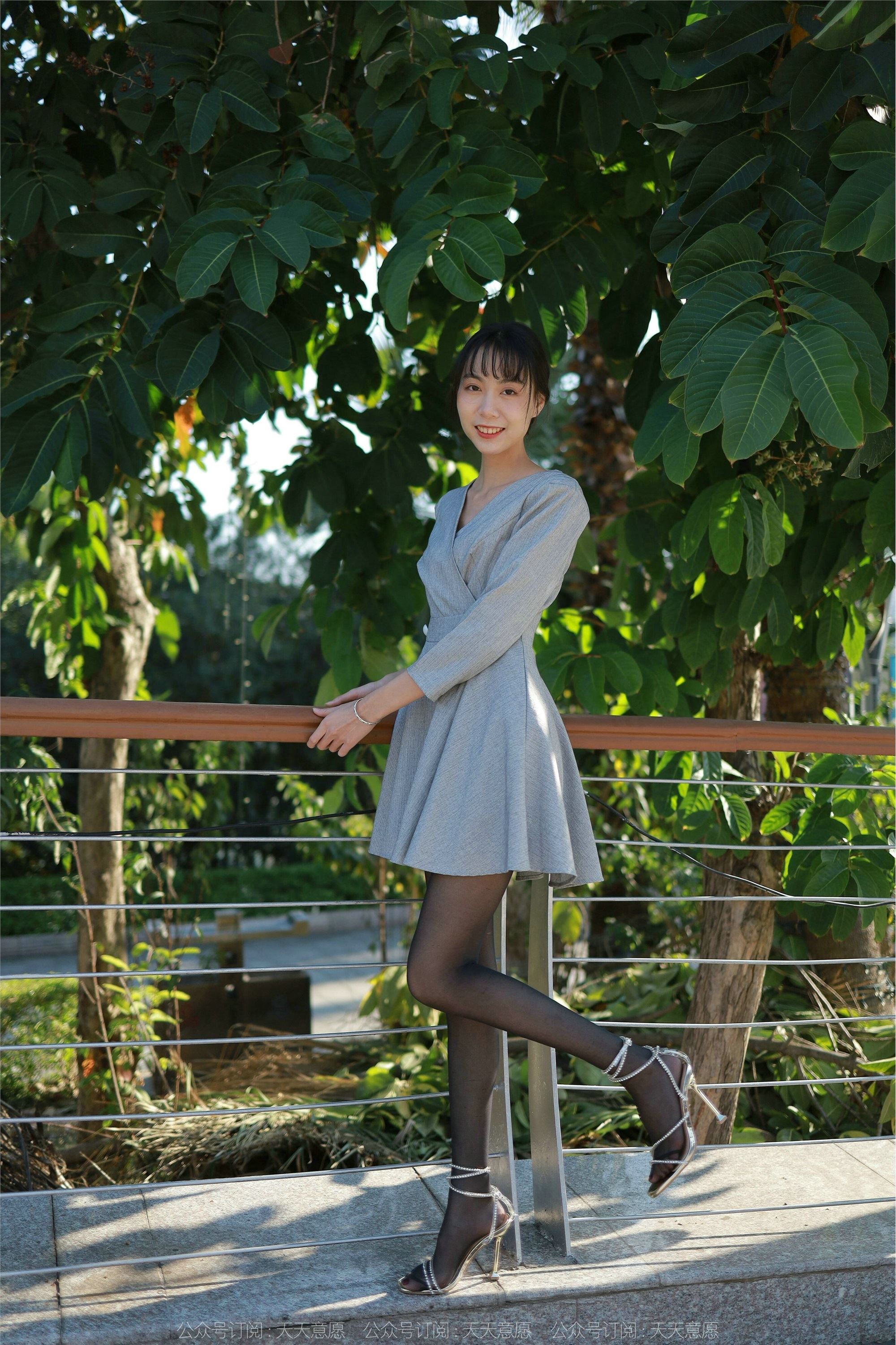 IESS异思趣向  2022.02.15 丝享家1005：团团《暖阳下的黑色丝念》